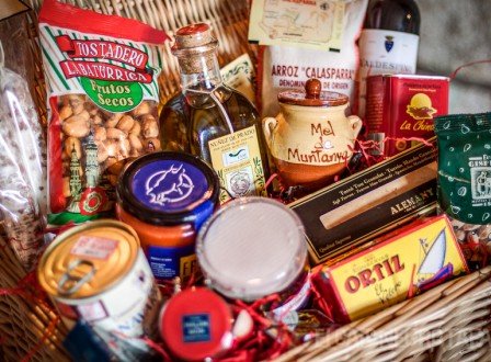 Mejor gourmet hamper from El Gato Negro tapas