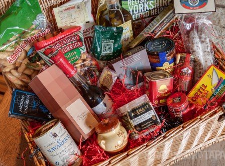 Gourmet hamper 'Ultimo' from El Gato Negro tapas