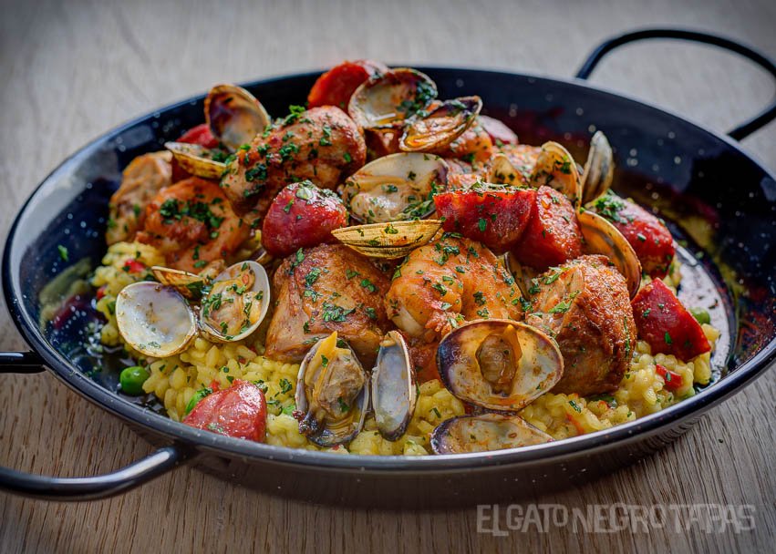 egn_april_2014_paella_3qtr