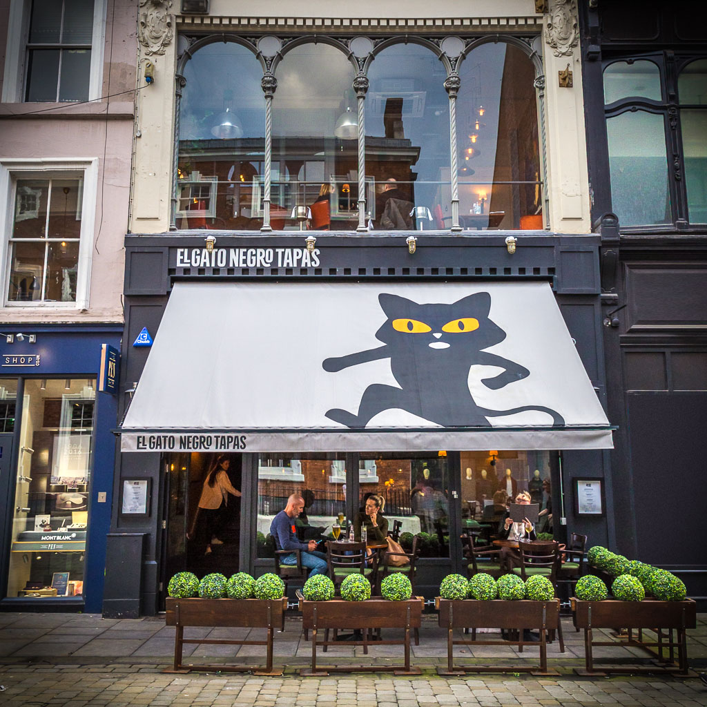 to El Gato Negro awardwinning Manchester tapas restaurant