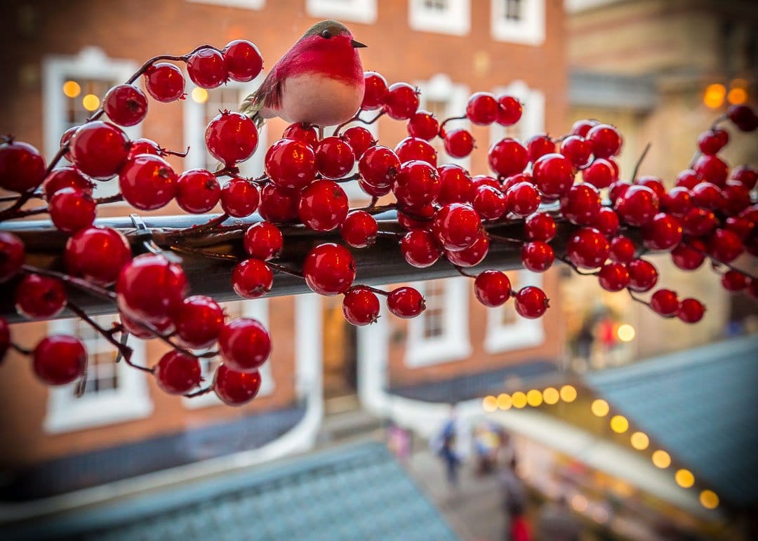 Christmas baubles at El Gato Negro